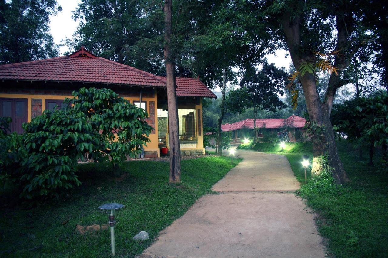 Agraharam Resorts Thirunelly Exterior foto